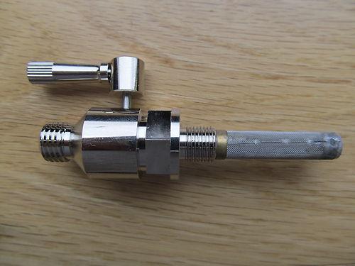 GS73082N - PETROL TAP - Universal Round lever type fuel tap 1/8'' x 7/16'' - Vroom Classics