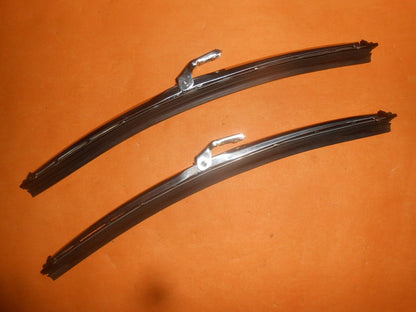HILLMAN MINX (1959 - 66) 11" WINDSCREEN WIPER BLADE 5.6mm fitting STAINLESS x 2 - Vroom Classics