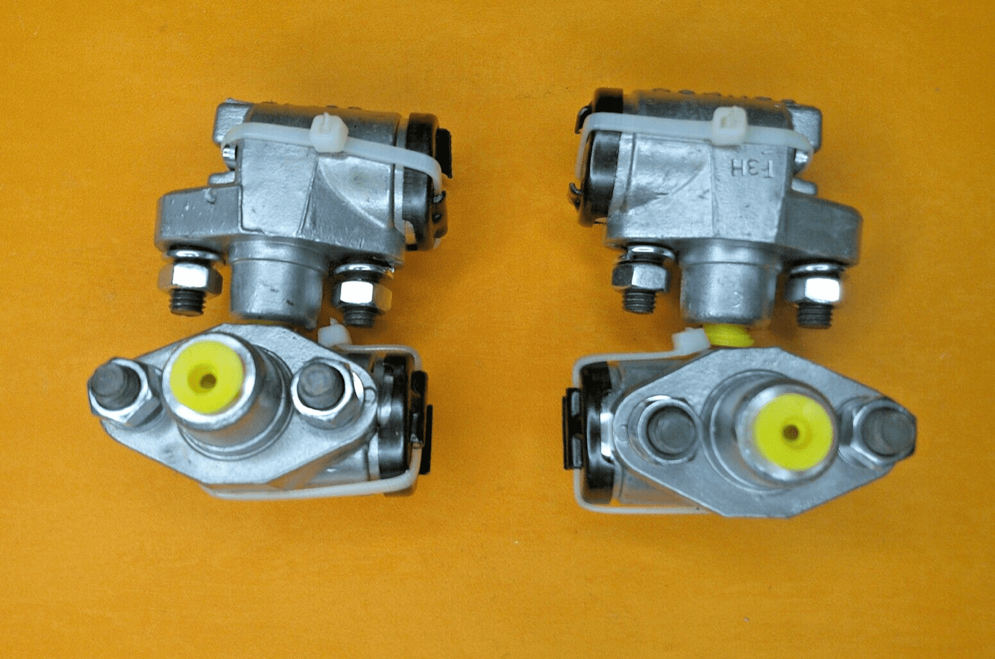 HILLMAN MINX MK3 MK4 & MK5 (1949 - 1953) FRONT BRAKE WHEEL CYLINDERS (SET of 4) - Vroom Classics