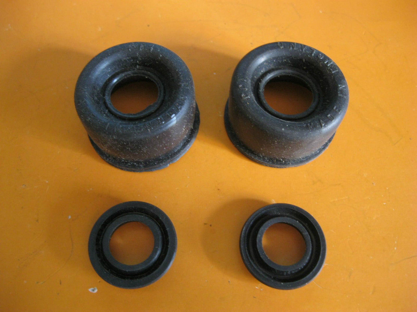 HILLMAN TALBOT AVENGER (73 - 76)PAIR OF FRONT BRAKE WHEEL CYLINDER KITS - SSB548 x2 - Vroom Classics