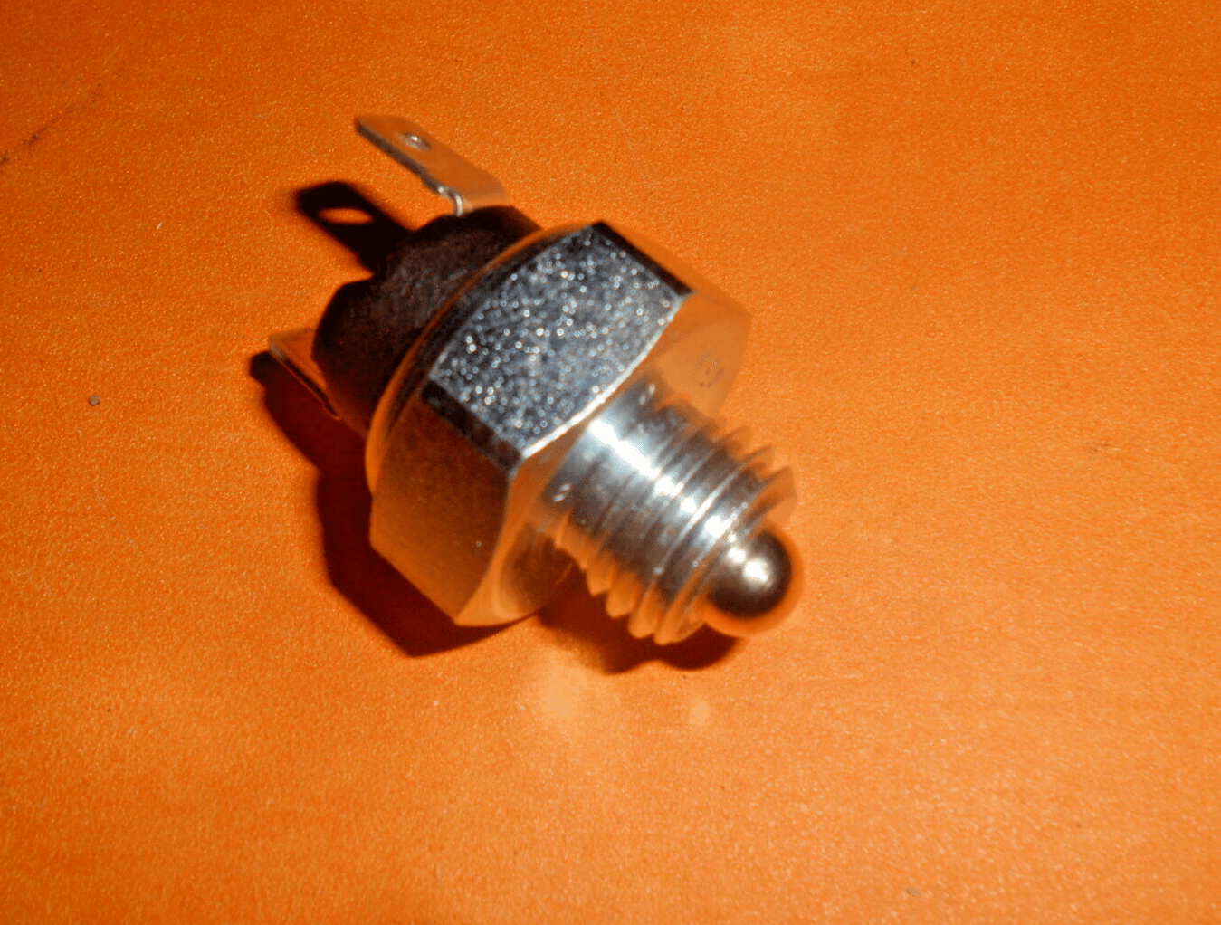 HILLMAN TALBOT HUNTER Range (1966 - 79) NEW REVERSING LIGHT SWITCH - 54850 - Vroom Classics