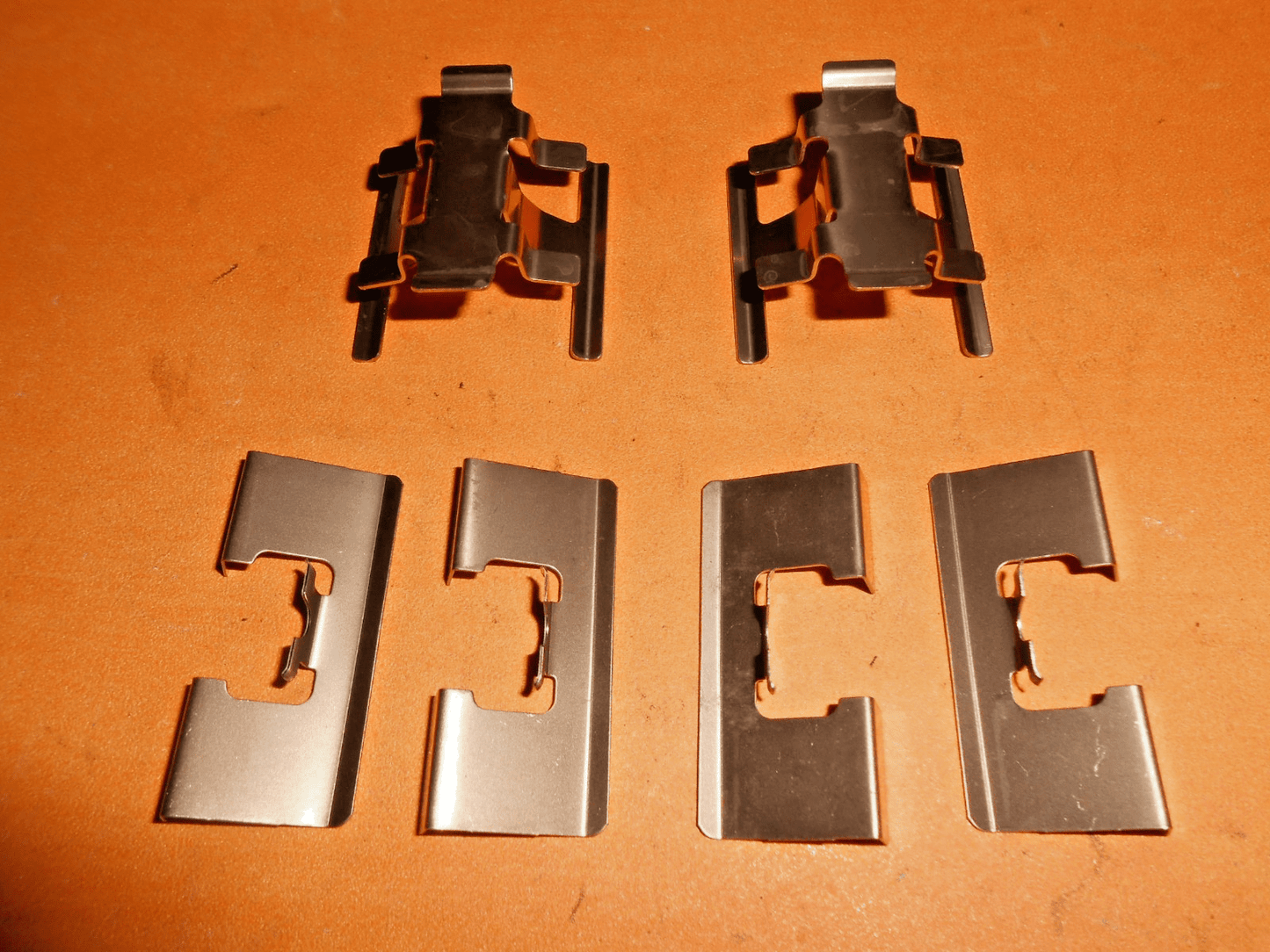 HONDA CONCERTO 1.5 1.6 1.6 16v (1989 - 95) REAR BRAKE PAD FITTING KIT - BFK670 - Vroom Classics