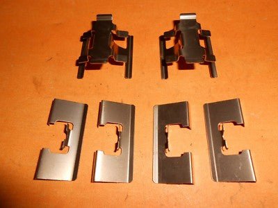 HONDA CONCERTO 1.5, 1.6, 1.6 16v (1989 - 95) REAR BRAKE PAD FITTING KIT - BFK670 - Vroom Classics