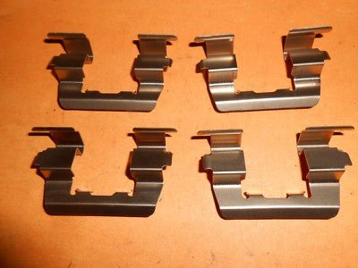 HYUNDAI PONY EXCEL LANTRA (1989 - 95) FRONT BRAKE PAD FITTING KIT - BFK667 - Vroom Classics