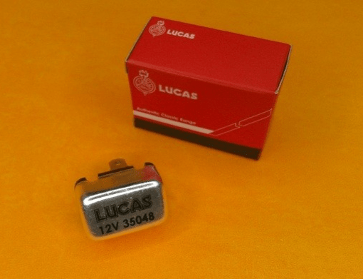 JAGUAR E - TYPE 5.3 V12 ser 3 (1971 - 75) FLASHER UNIT RELAY - Lucas LU35048 - Vroom Classics