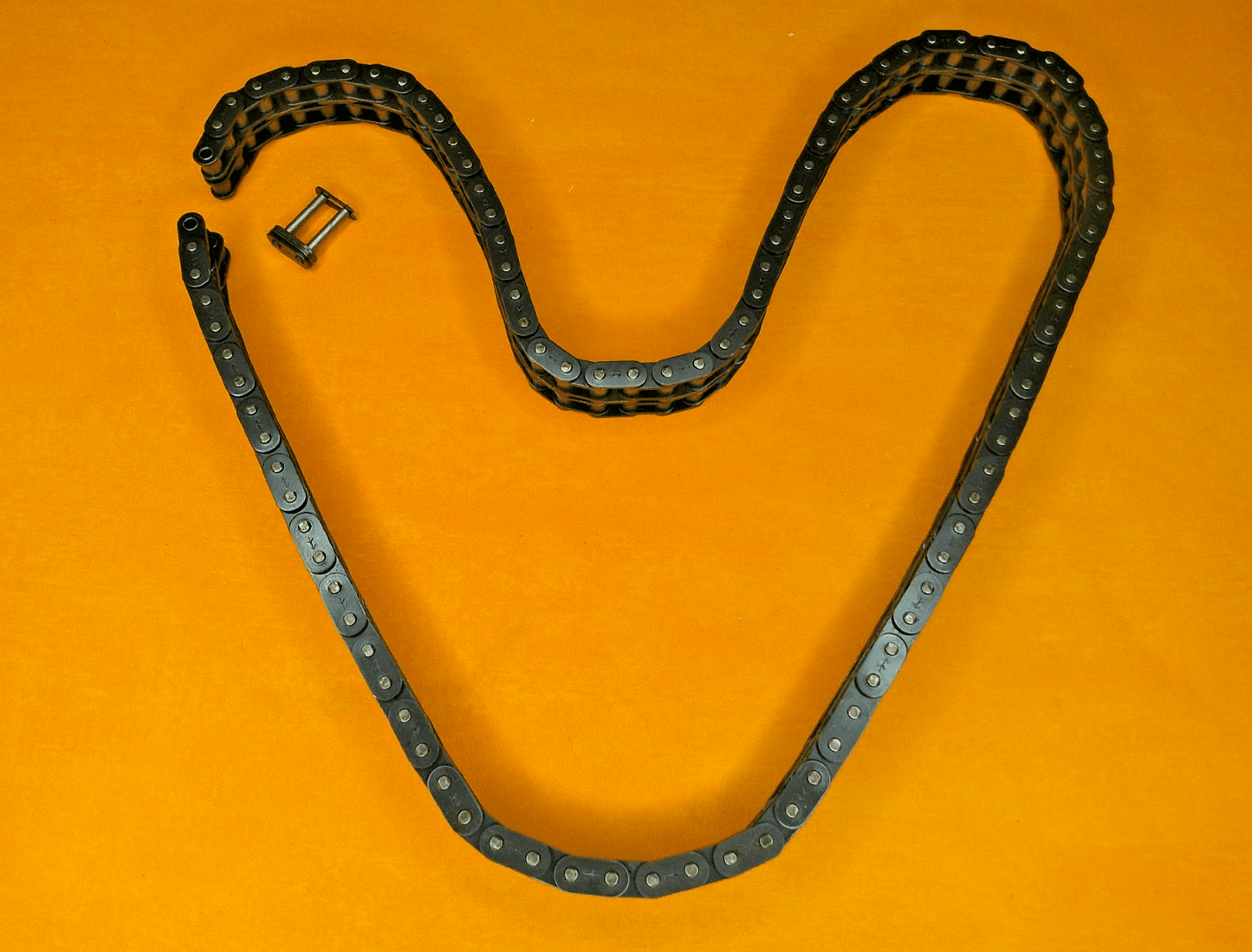 JAGUAR E-Type Series 1 & 2 UPPER TIMING CHAIN - C2256, DL100 - Vroom Classics