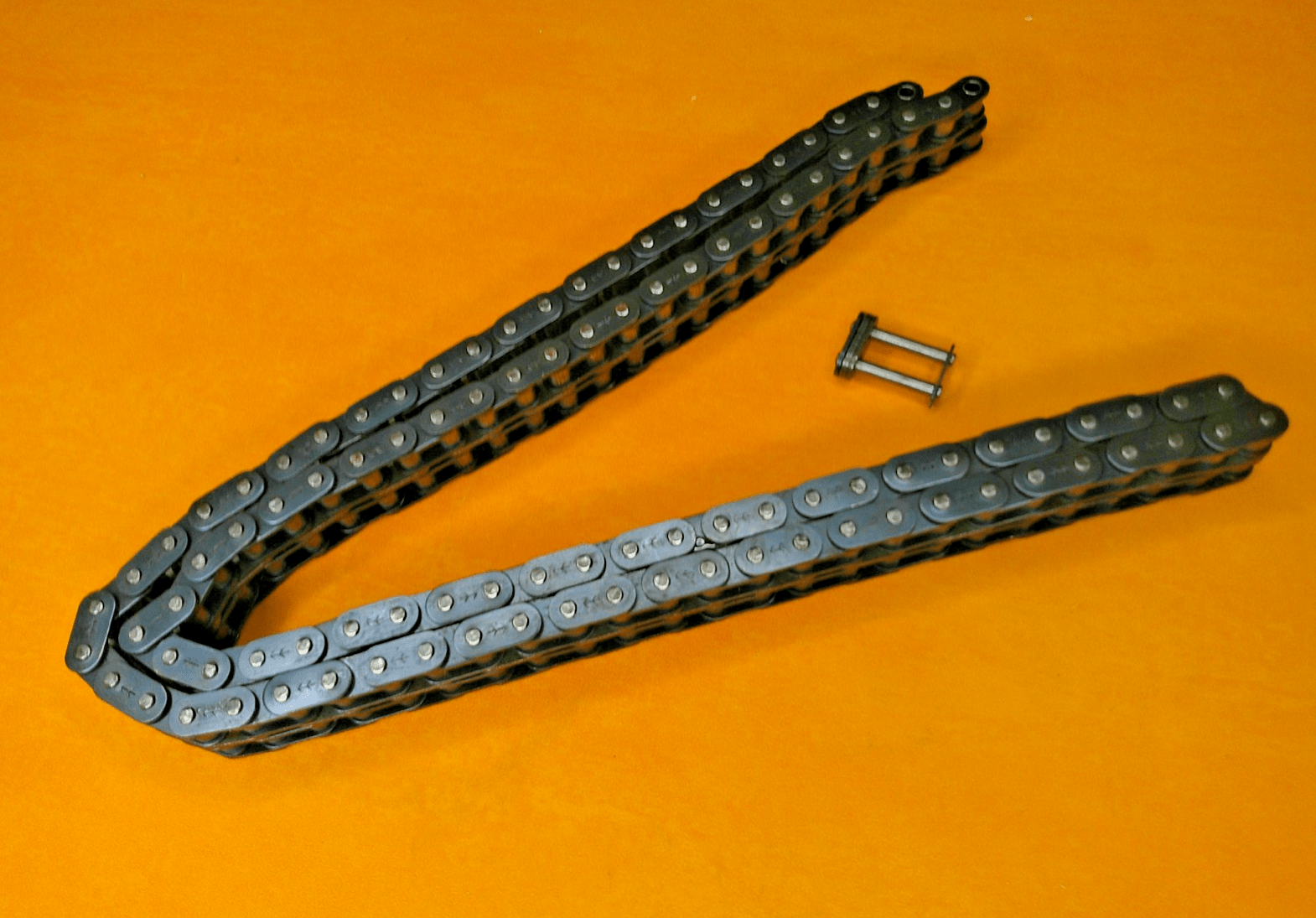 JAGUAR E-Type Series 1 & 2 UPPER TIMING CHAIN - C2256, DL100 - Vroom Classics