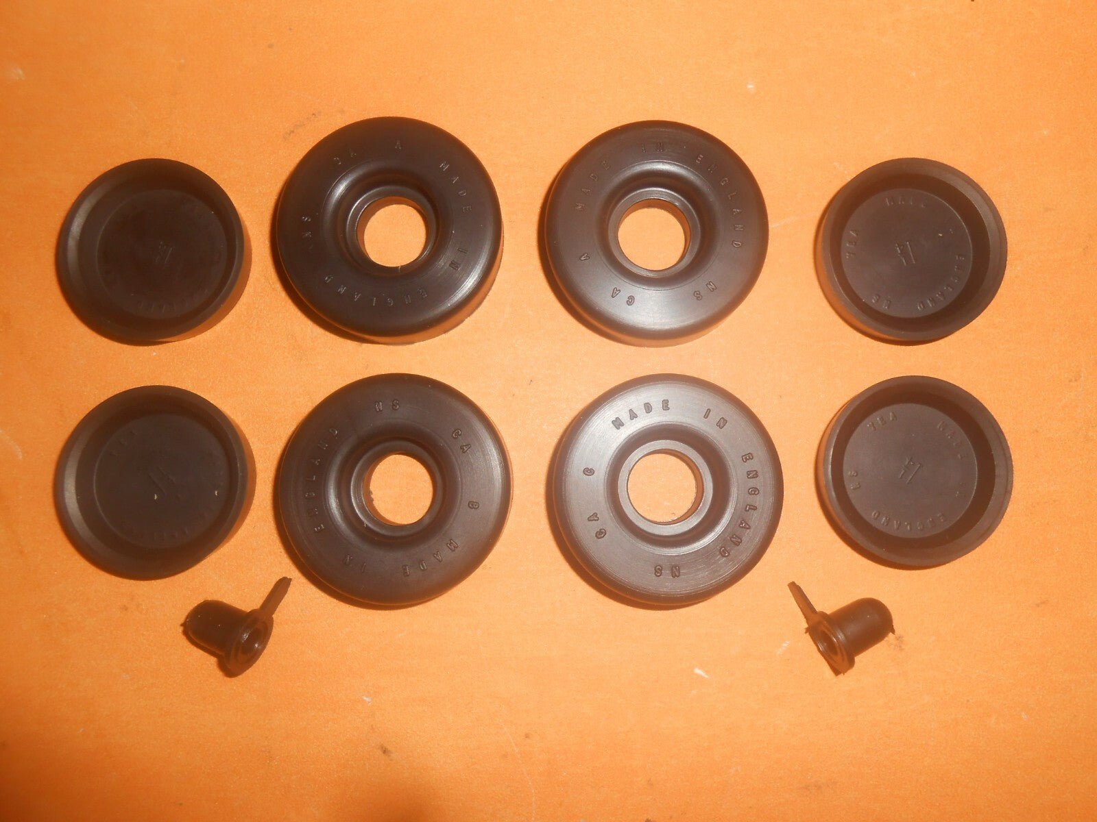 JAGUAR MkVII, MkVIII (1951 - 59) NEW FRONT WHEEL CYLINDER KIT - Vroom Classics