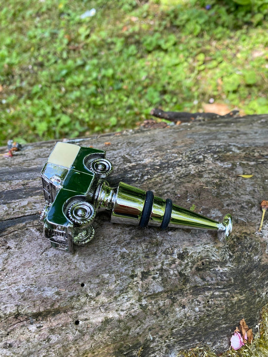 Land Rover Bottle Stopper - Vroom Classics