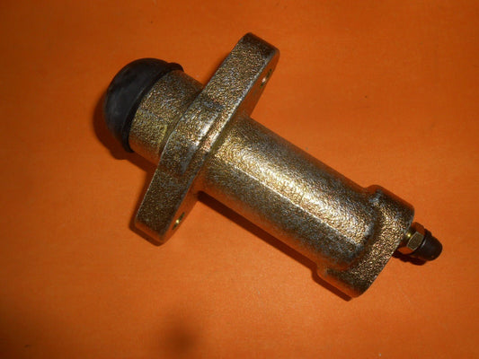 LAND ROVER DEFENDER 300Tdi & TD5 CLUTCH SLAVE CYLINDER (for R380 gearbox) - Vroom Classics