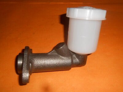 LAND ROVER Series IIA 109",Series III 109" (1961 - 86) BRAKE MASTER CYLINDER - Vroom Classics