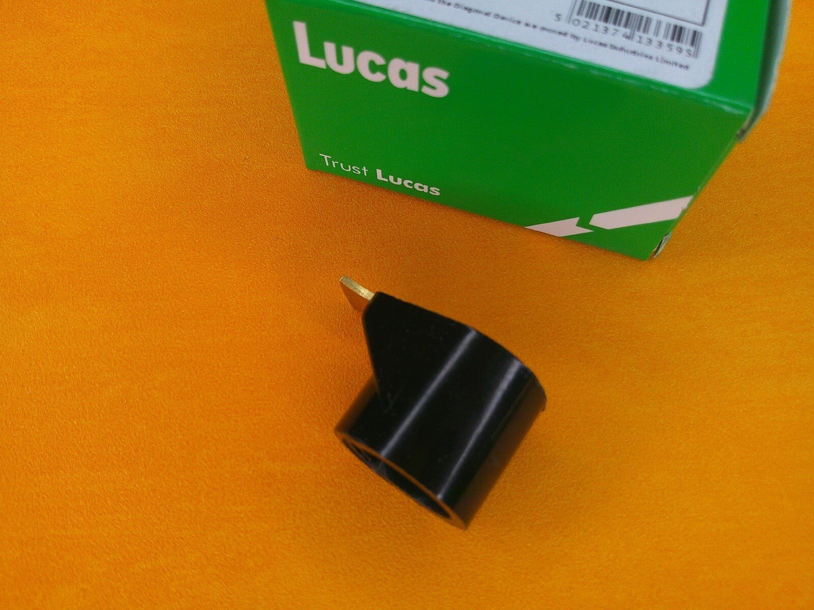 LANDROVER 90 110 (1985 - 90) 45D Distributor ROTOR ARM GENUINE LUCAS DRB104C - Vroom Classics