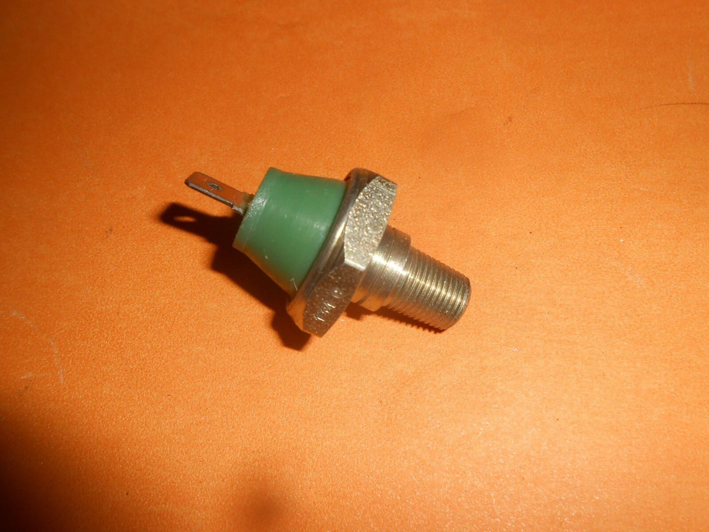 LEYLAND DAF FREIGHT ROVER 2.0 (1986 on) NEW OIL PRESSURE SWITCH - 51000 - Vroom Classics