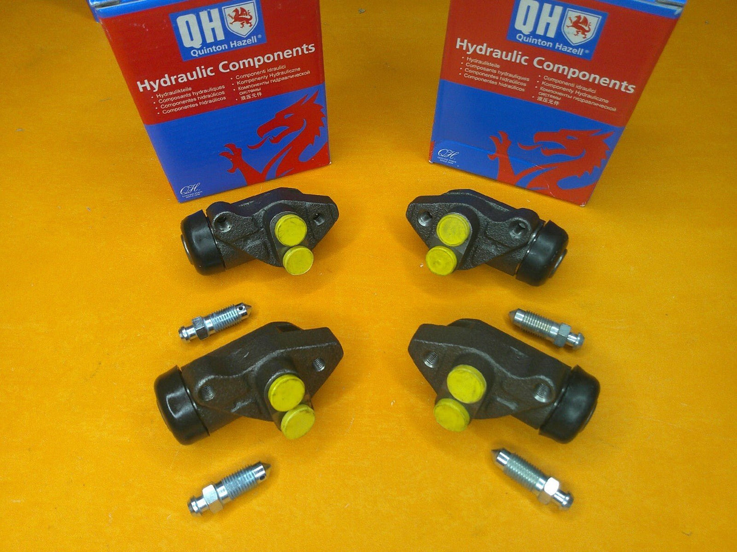 LOTUS SEVEN SUPER SEVEN (1960 on)FRONT BRAKE WHEEL CYLINDERS (x4) Quinton Hazel - Vroom Classics