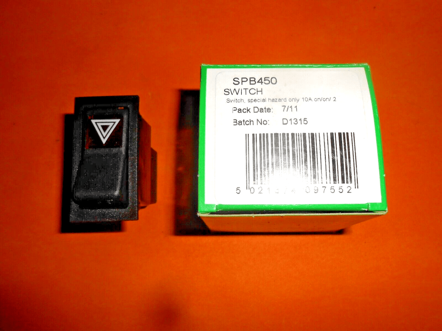 LUCAS HAZARD ROCKER SWITCH + Mounting Frame - SPB450 - Vroom Classics