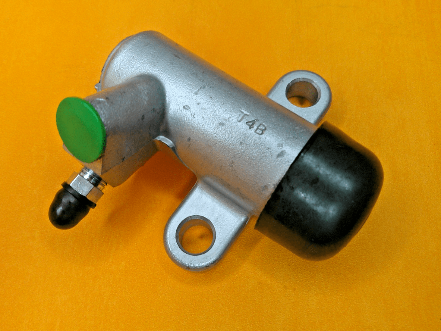 MG MAGNETTE MKIV (1961 - 1968) NEW CLUTCH SLAVE CYLINDER - 7/8" bore - Vroom Classics