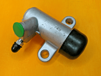 MG MAGNETTE MKIV (1961 - 1968) NEW CLUTCH SLAVE CYLINDER - 7/8" bore - Vroom Classics