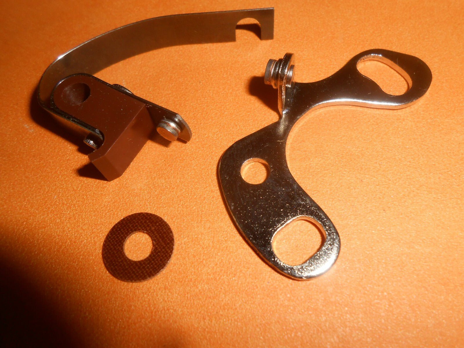 MG Midget (1946 - 55)MG 1 1/4,1 1/2 Ltr(1947 - 53)LUCAS IGNITION CONTACT SET - 407050 - Vroom Classics