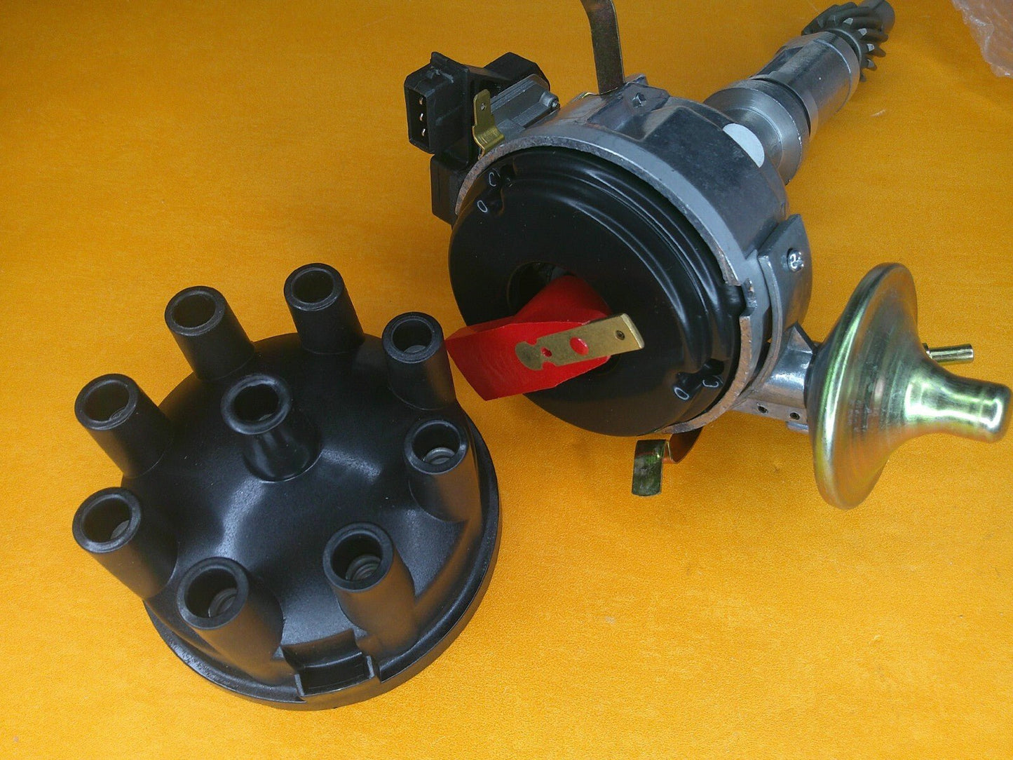 MG RV8 1992â1996 ELECTRONIC IGNITION DISTRIBUTOR - Vroom Classics