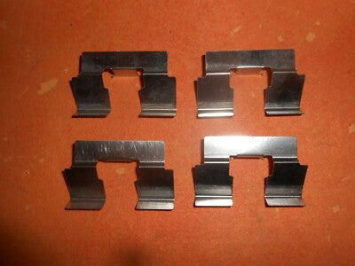 MG ZR MG ZS 2001 - 2005 (SOLID DISCS) FRONT BRAKE PAD FITTING KIT - GBK1357 - Vroom Classics