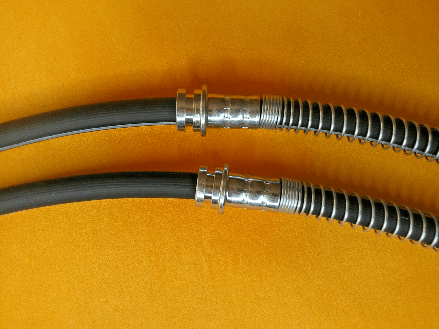 MG ZT & MG ZT - T (2001 - 2005) REAR BRAKE HOSES PAIR - SHB000850 - Vroom Classics