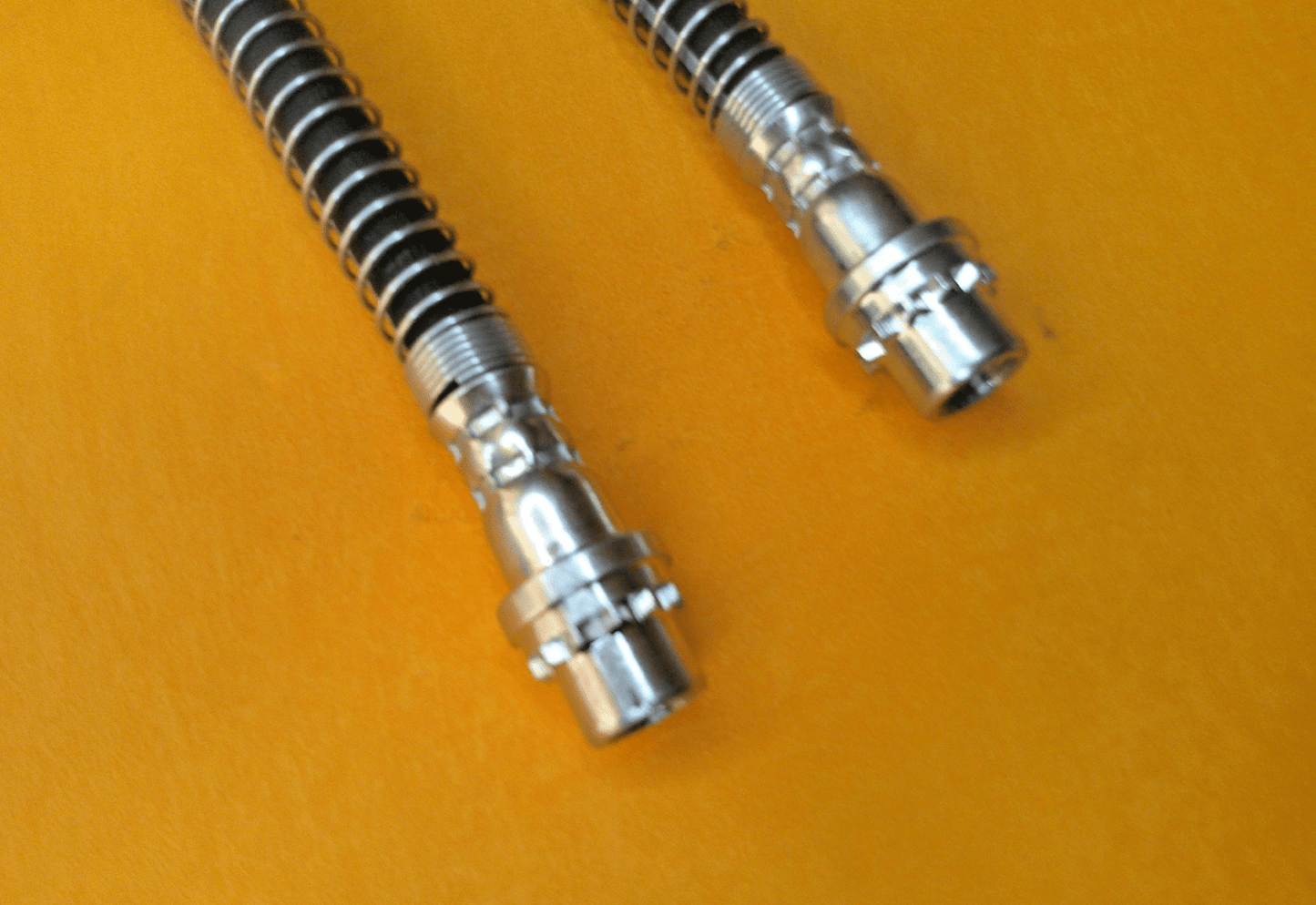 MG ZT & MG ZT - T (2001 - 2005) REAR BRAKE HOSES PAIR - SHB000850 - Vroom Classics