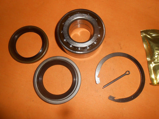 MITSUBISHI SPACE RUNNER, SPACE WAGON (1991 - 99) FRONT WHEEL BEARING KIT - QWB982 - Vroom Classics