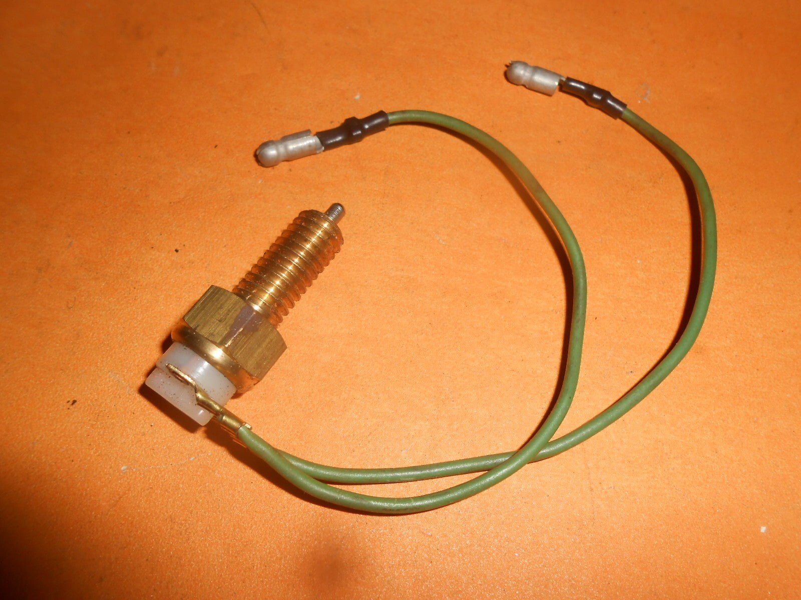 MORRIS MARINA (1971 - 1980) REVERSE LIGHT SWITCH - Vroom Classics