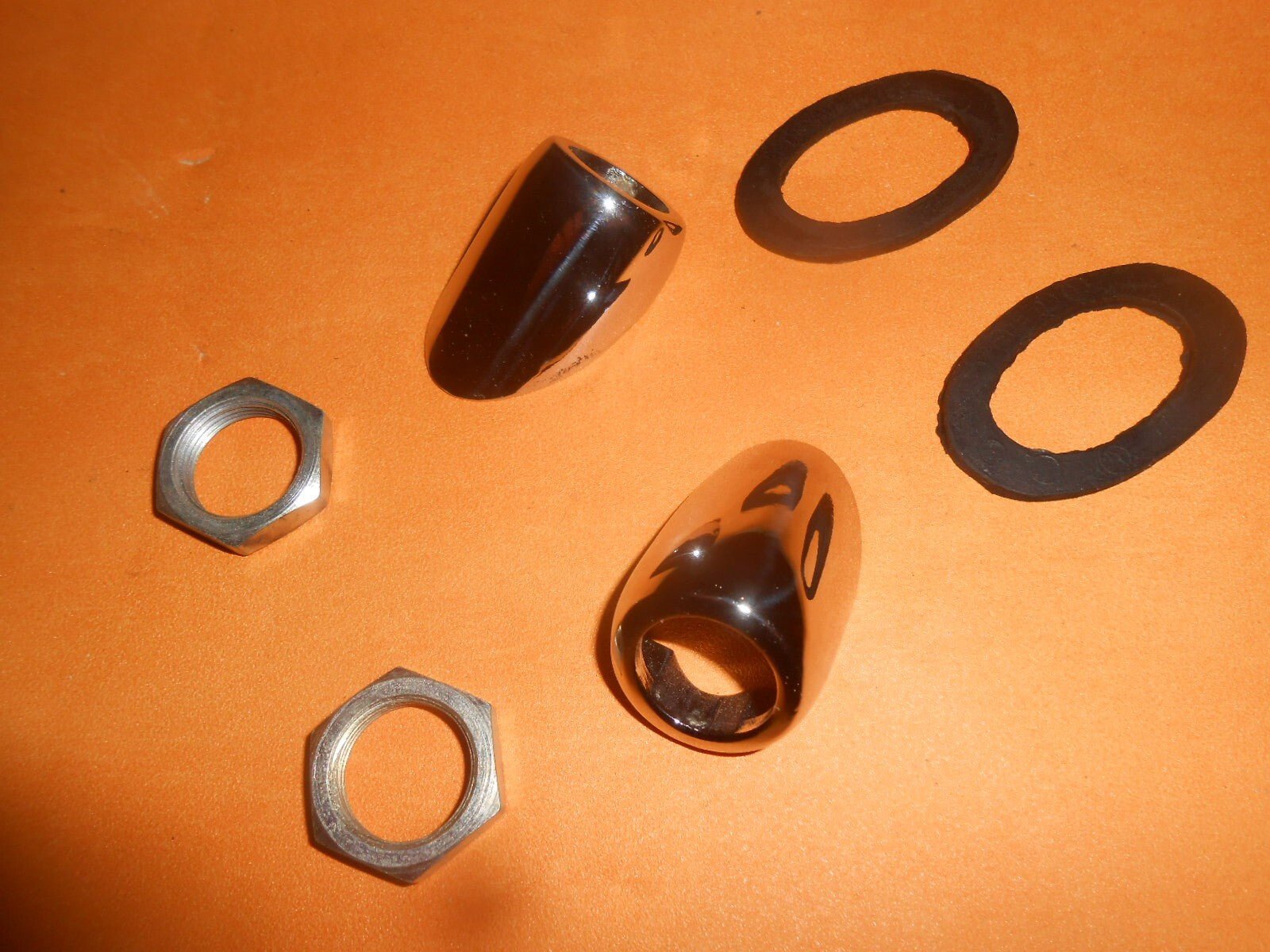 MORRIS MINOR 1000 (1956 - 1971) WINDSCREEN WIPER CHROME BEZEL MOUNTING KITS x 2 - Vroom Classics