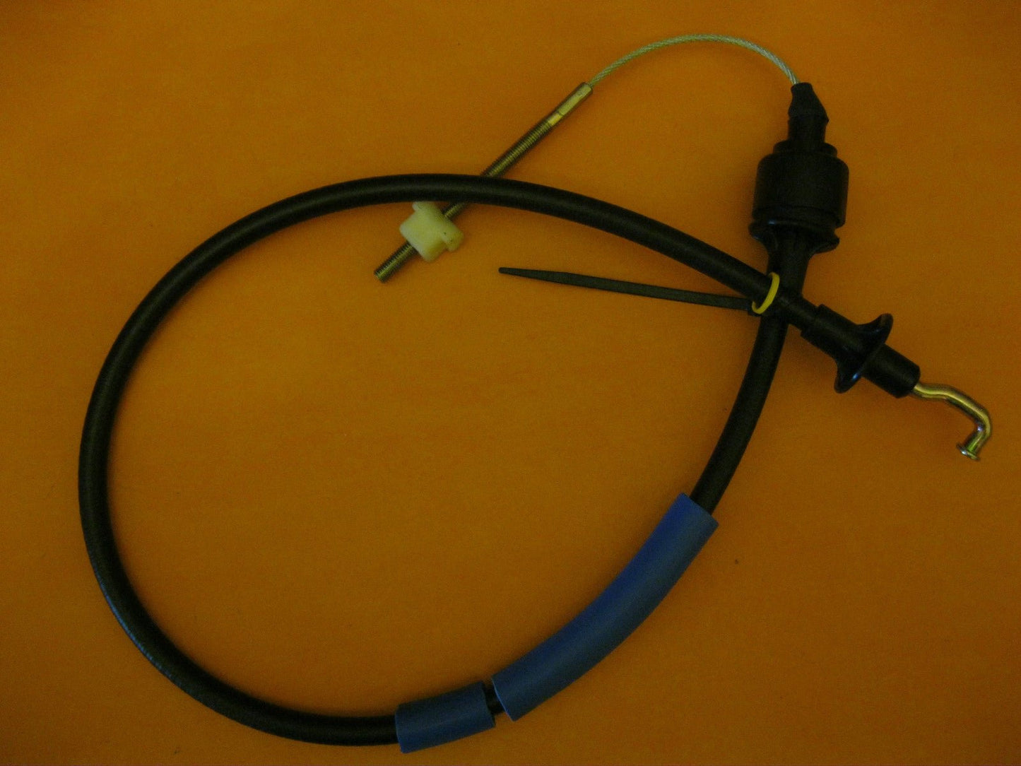 OPEL ASCONA C 1.3, 1.6, 1.8, 2.0 (1981 - 88) NEW CLUTCH CABLE - QCC1230 - Vroom Classics