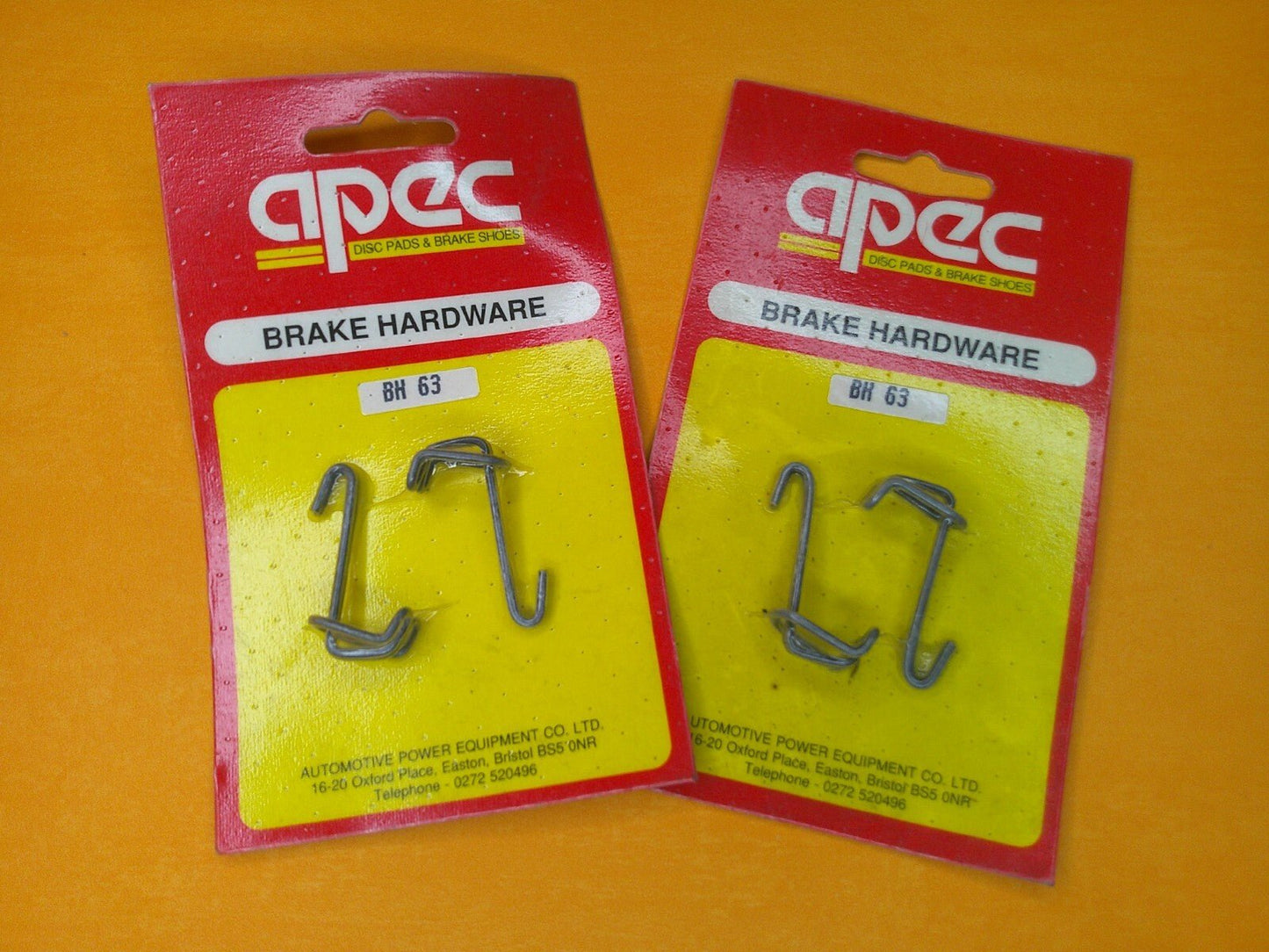 OPEL ASCONA C (1981 - 84) REAR BRAKE SHOES SPRING CLIPS x4 - Vroom Classics