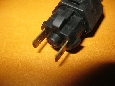 OPEL KADETT E (84 - 91) OPEL ASCONA C (84 - 88) NEW BRAKE LIGHT SWITCH - 51720 - Vroom Classics