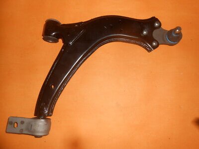 PEUGEOT 306 (1997 - 2002) without PAS RIGHT WISHBONE SUSPENSION ARM - Vroom Classics