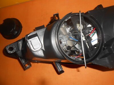 PEUGEOT 307 (2001 - 2005) PASSENGER SIDE N/S HEADLIGHT UNIT - Vroom Classics
