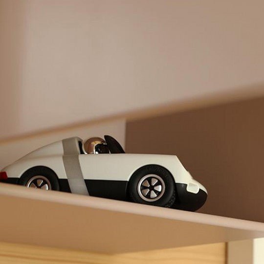 Playforever Luft Sports Car White - Vroom Classics