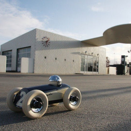 Playforever Midi Clyde Racing Car Midnight - Vroom Classics