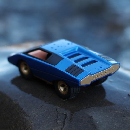Playforever UFO Leonessa Blue - Vroom Classics