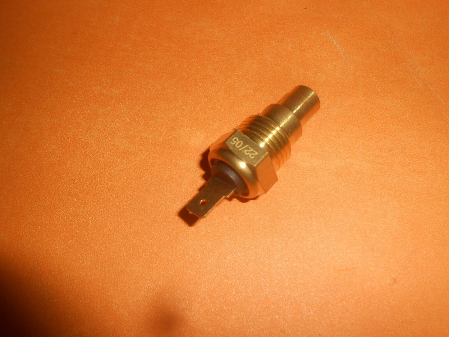 RANGE ROVER 2.9i V8 EFi NEW TEMPERATURE SENDER SWITCH - PRC7918 - Vroom Classics