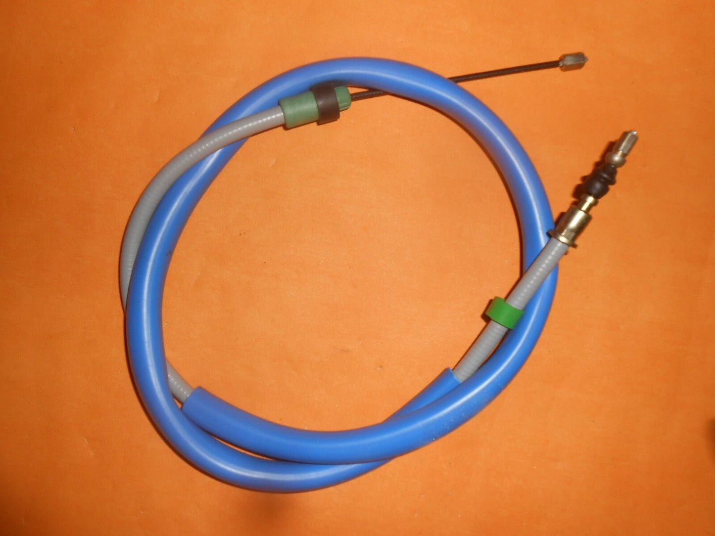 RENAULT LAGUNA 1 (1993 - 96) with rear discs HAND BRAKE CABLE - BC2435 - Vroom Classics