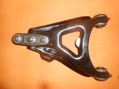 RENAULT MEGANE, SCENIC (1996 - 2003) RIGHT WISHBONE SUSPENSION ARM - Vroom Classics