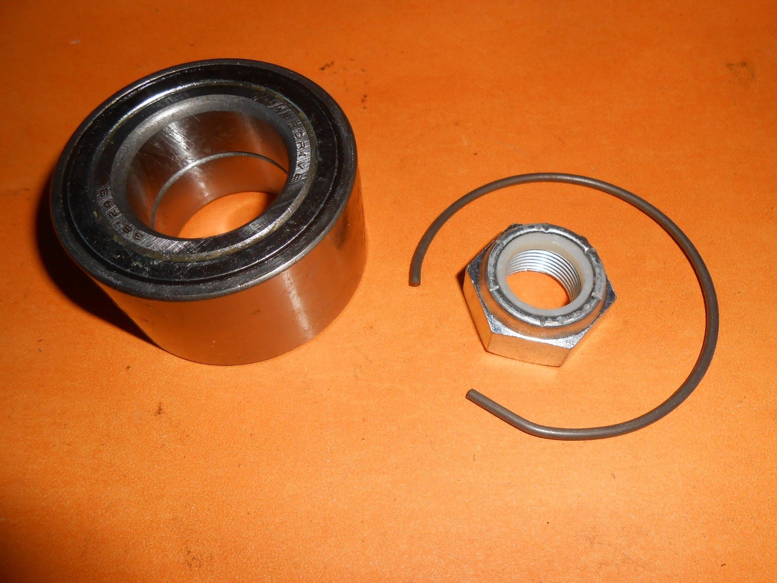 RENAULT R19,R21,CLIO 2.0 16V,LAGUNA,MEGANE NEW FRONT WHEEL BEARING KIT - QWB564 - Vroom Classics