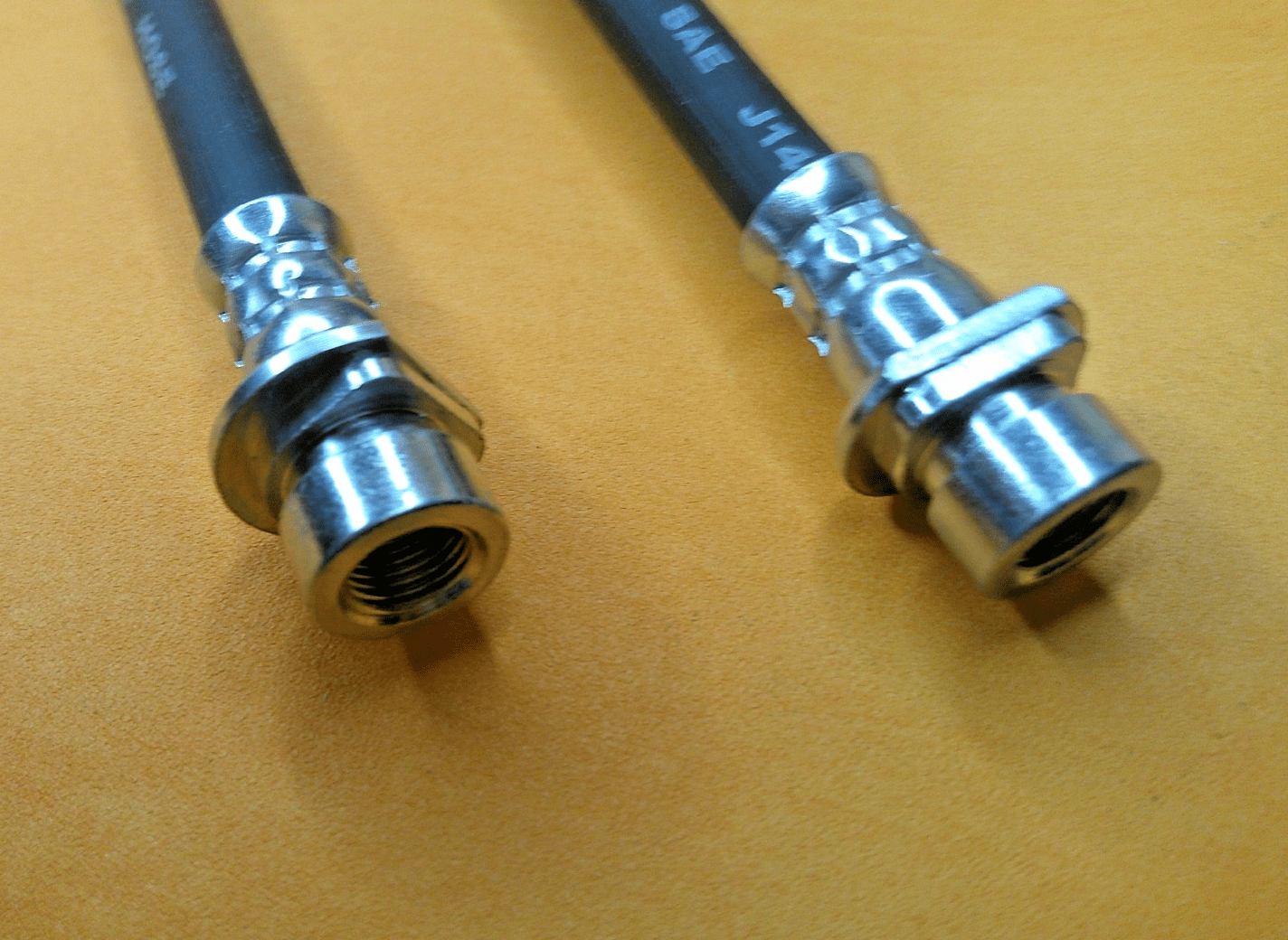ROVER 200 & HONDA CONCERTO (1989 - 1995) REAR BRAKE HOSES PAIR - 249mm total length - Vroom Classics