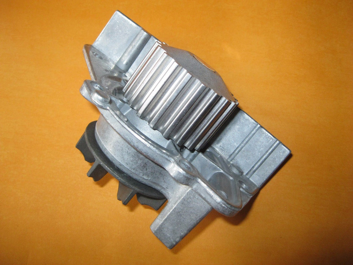 ROVER 218D,418D,418D Tourer(1993 - 2000) NEW WATER PUMP - QCP2944 - Vroom Classics