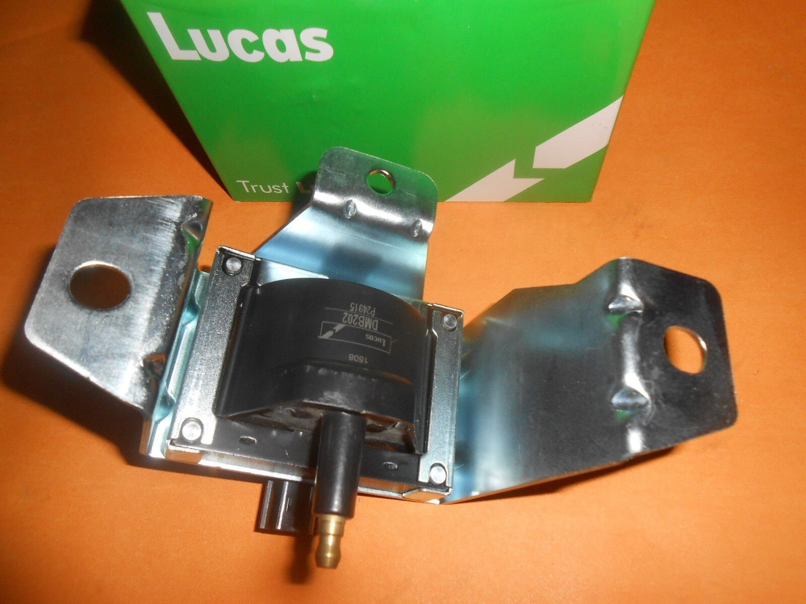 ROVER 25 1.4, 1.6, 1.8 (1999 - 2005) to VIN YD471564 - LUCAS IGNITION COIL DMB202 - Vroom Classics