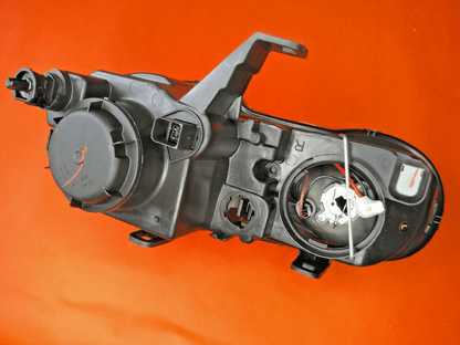 ROVER 25 SERIES MG ZR(2000 - 03)DRIVERS SIDE O/S HEADLIGHT UNIT(RHD) Black Housing - Vroom Classics