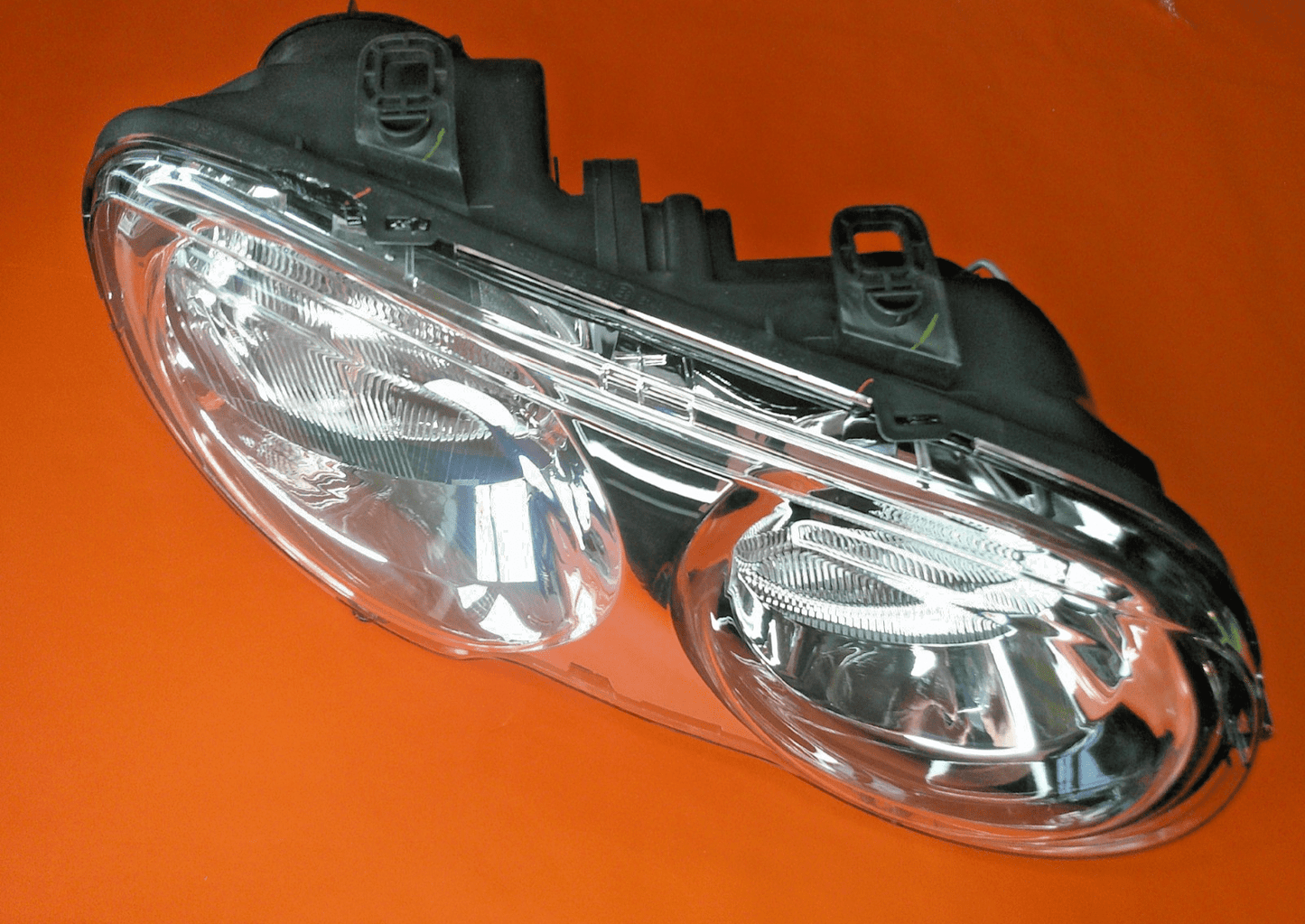 ROVER 25 SERIES MG ZR(2000 - 03)DRIVERS SIDE O/S HEADLIGHT UNIT(RHD)Silver Housing - Vroom Classics