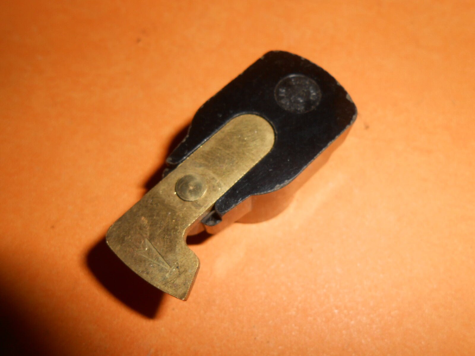 ROVER 3 Litre, 110, 95, 100 (1959 - 67) NEW IGNITION ROTOR ARM - 47560 - Vroom Classics