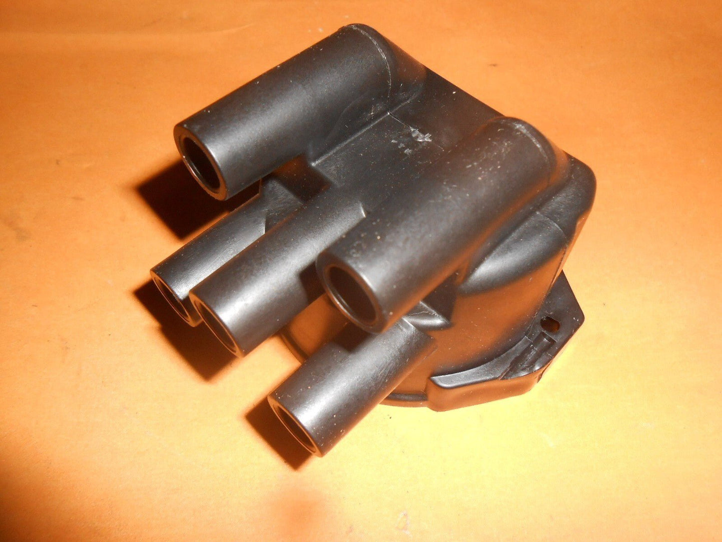 ROVER SD1 2000 (1982 - 84) NEW DISTRIBUTOR CAP - 44730 - Vroom Classics