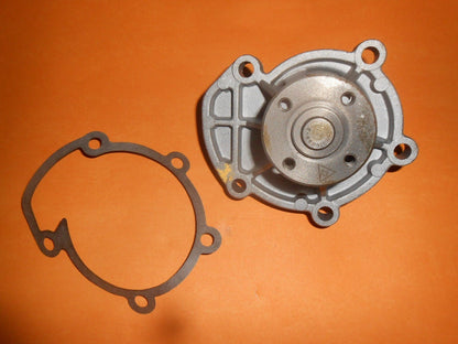 SAAB 900 2.0 , 2.0 Turbo (1980 - 1994) NEW WATER PUMP - FWP1297 - two types LOOK!! - Vroom Classics
