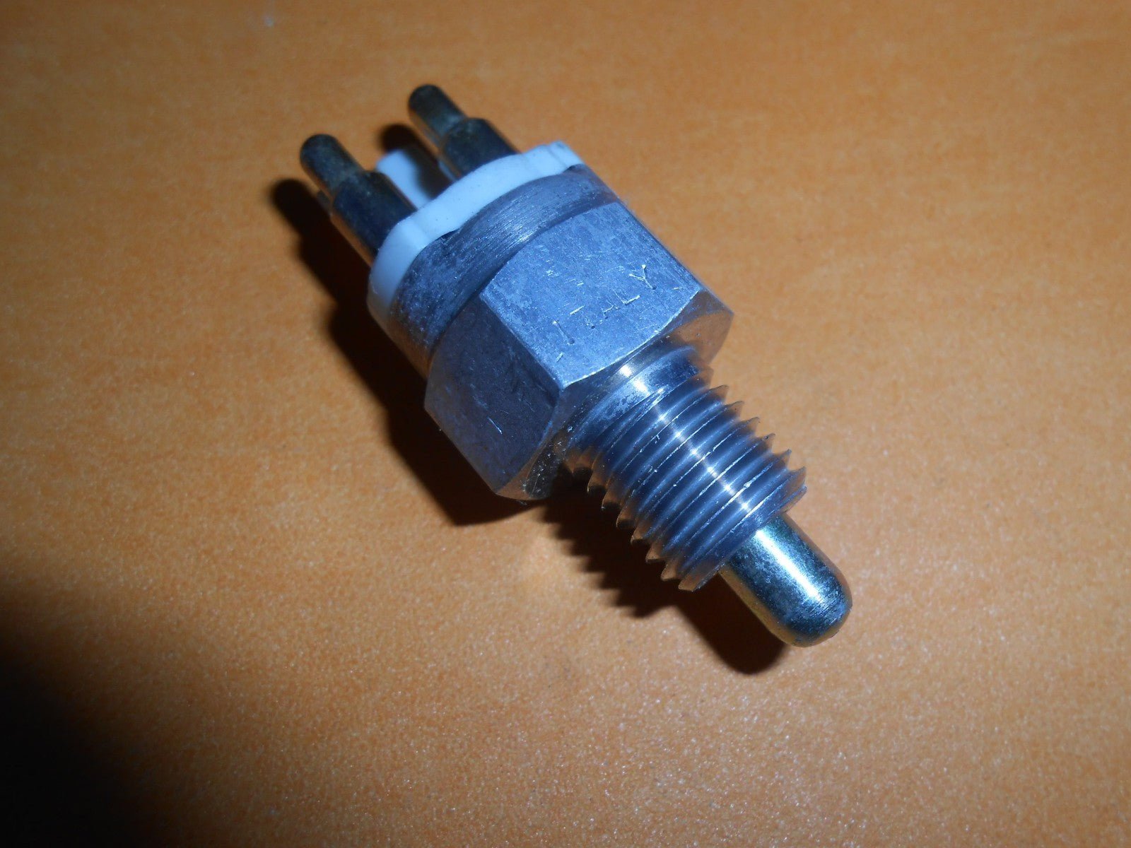 SAAB 9000 2.0i, 2.3i, Turbo (1985 - 98) NEW REVERSING LIGHT SWITCH - 54470 - Vroom Classics